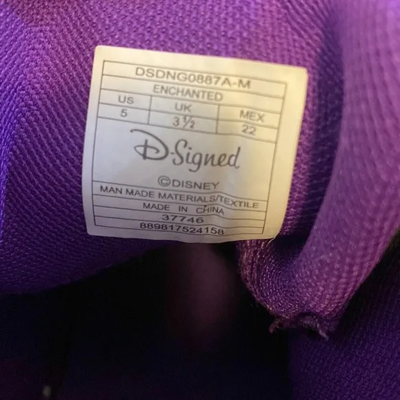 Disney Signed Descendants High Top Sneakers Girls size 5 Purple and Black Shoes