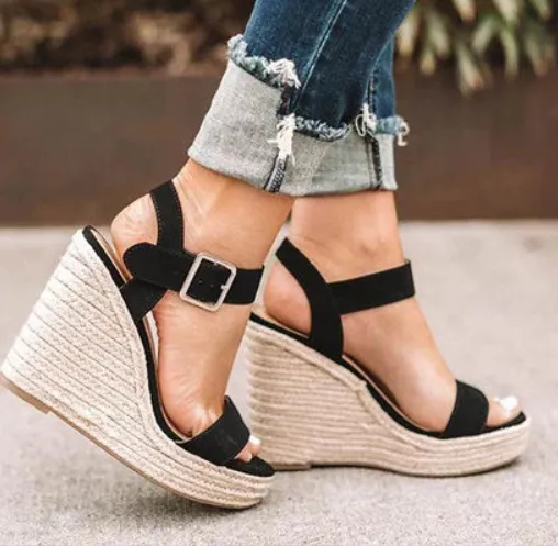 Flo | Wedge Sandals - For A Trendy Summer Look