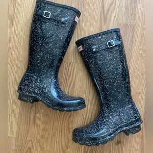 Hunter Black Sparkle Rain Boots Kids 4/5