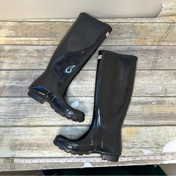Hunter Rain Boots Black womens 5 Wellies