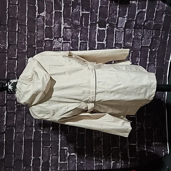 Jones of 🎄 New York lightweight hooded cream &amp; white polka dot rain jacket NWT