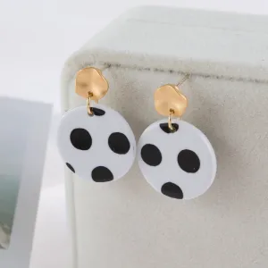 just-lil-things-clip-on-earrings-white-jlt10034
