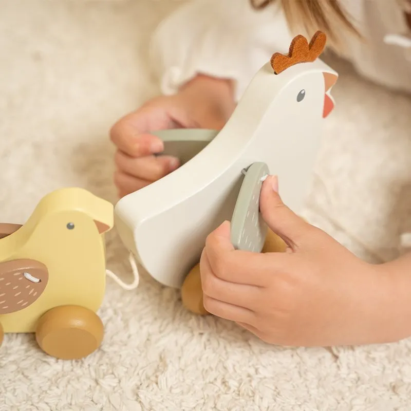 Little Dutch Pull Along Chickens - Little Farm
