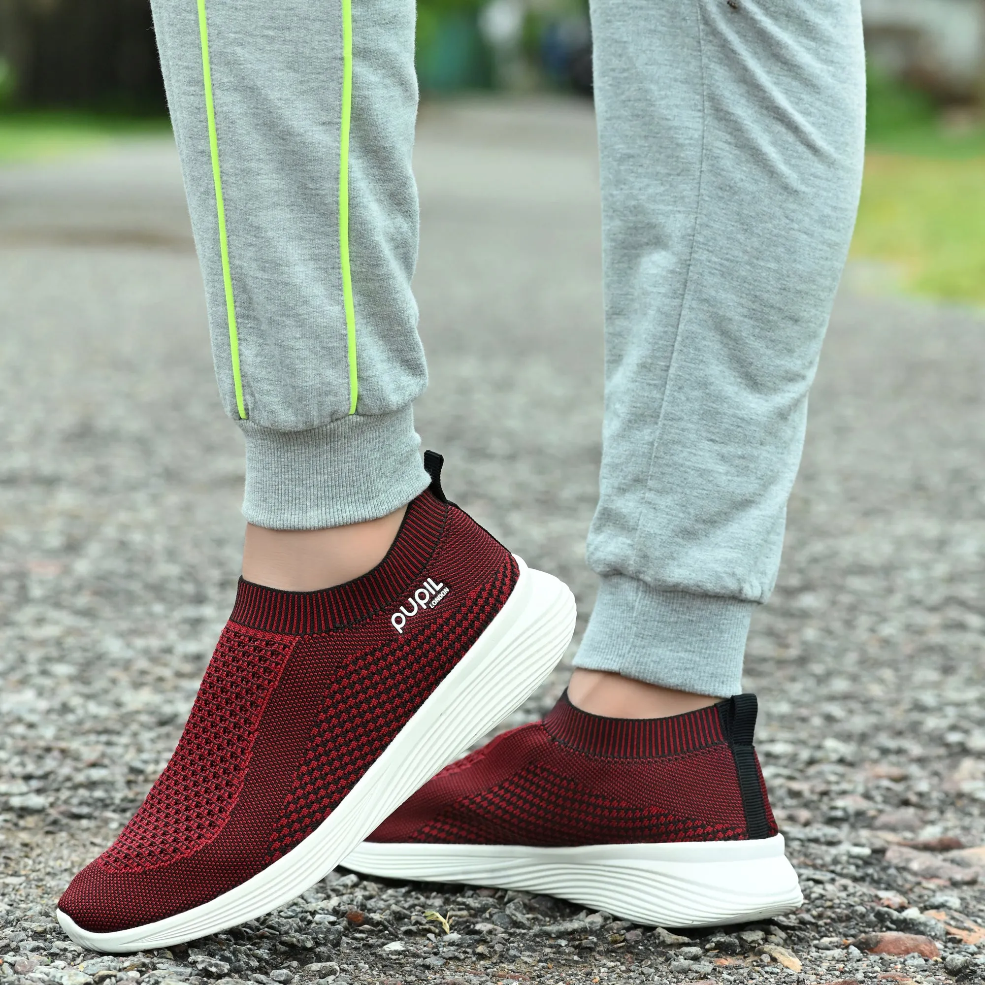 Pupil Men's Eye-01 Running Shoes, Maroon and Black