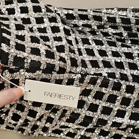 SHOWSTOPPER  NWT BLACK DRESS WITH FULL SILVER SEQUINS IN CROSS, SQUARE DESIGN XL