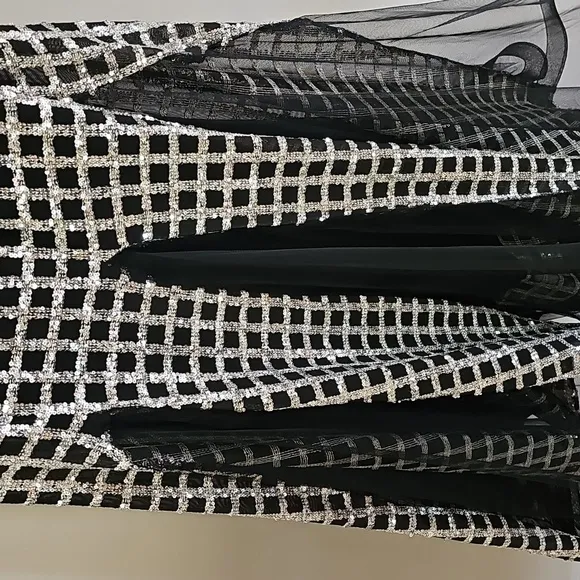 SHOWSTOPPER  NWT BLACK DRESS WITH FULL SILVER SEQUINS IN CROSS, SQUARE DESIGN XL