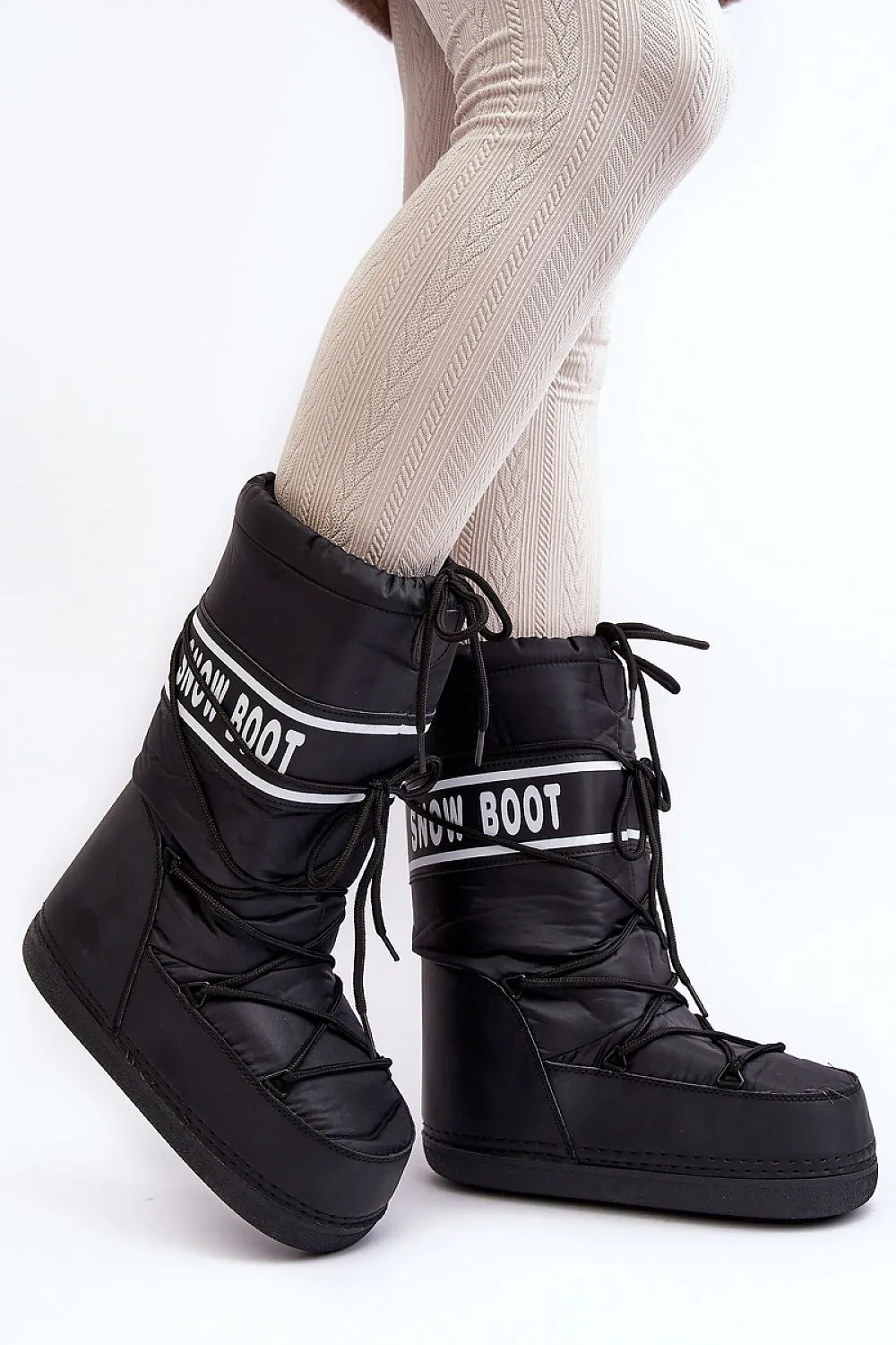 Snow boots