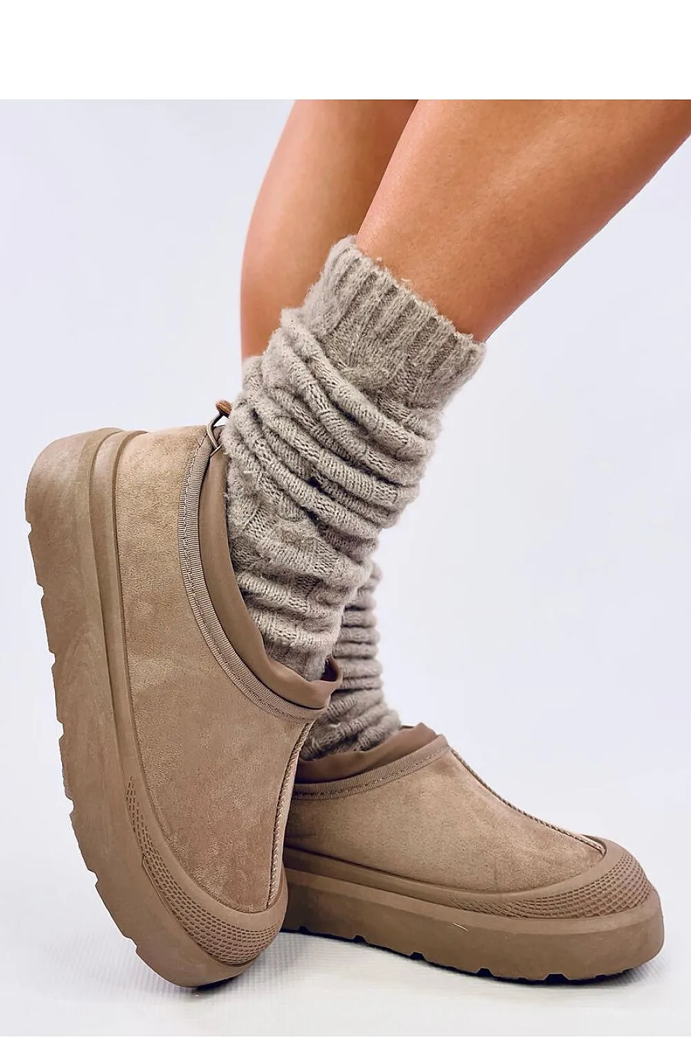 Snow boots