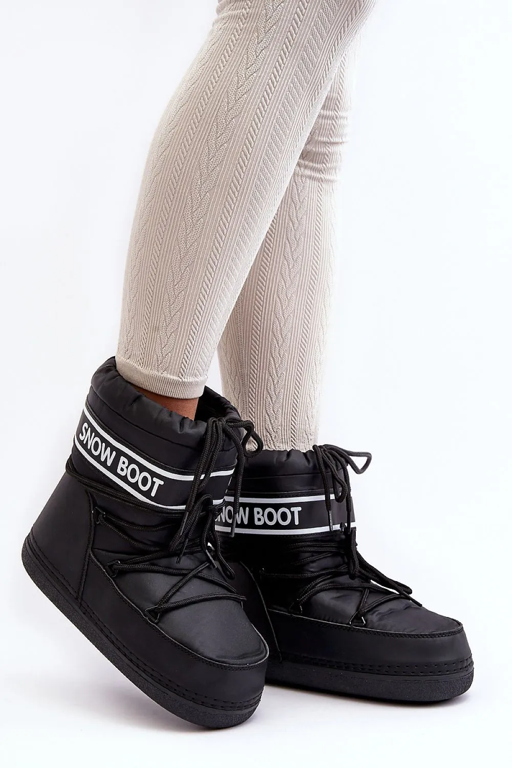 Snow boots