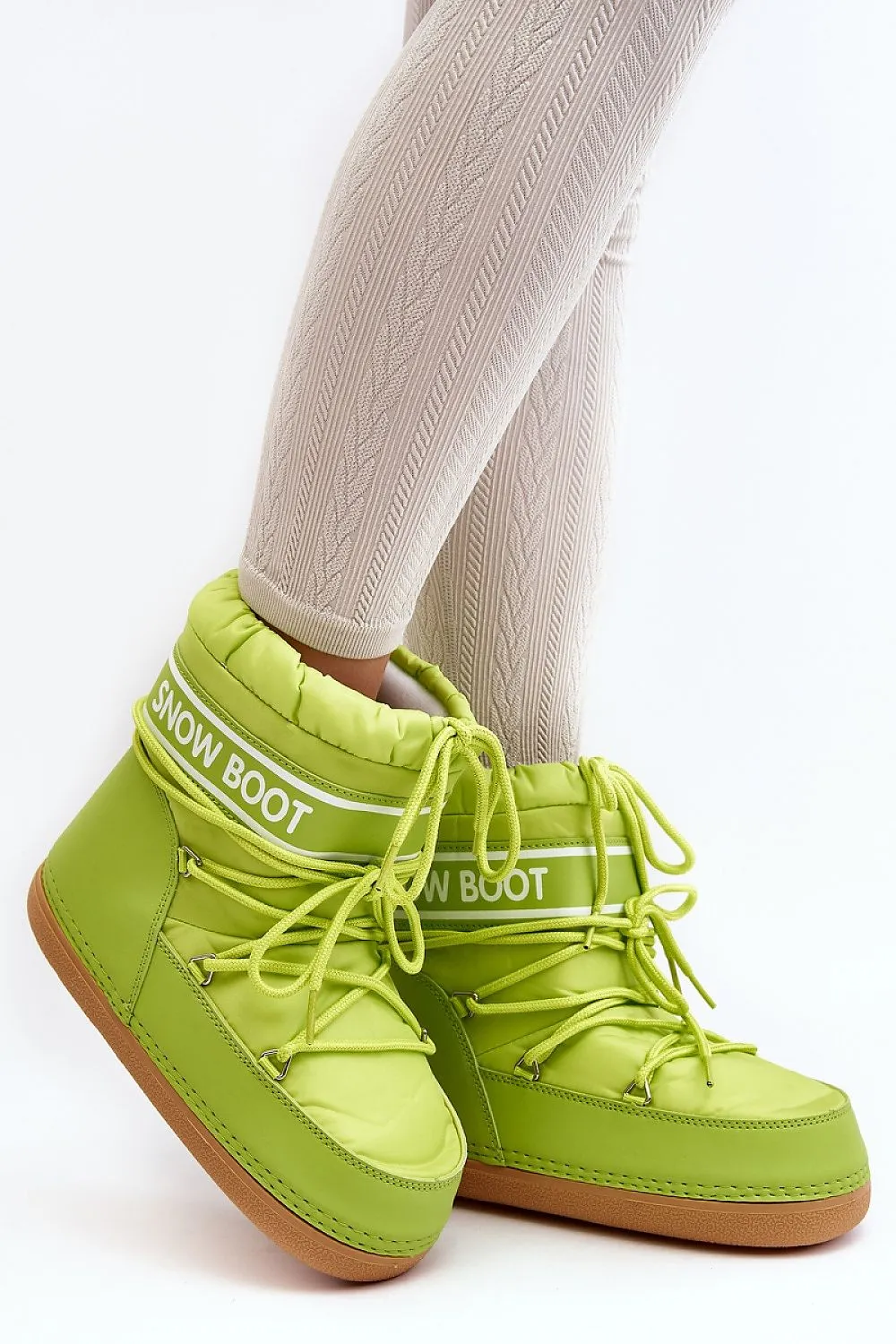 Snow boots