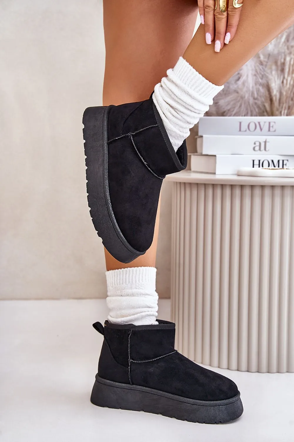 Snow boots