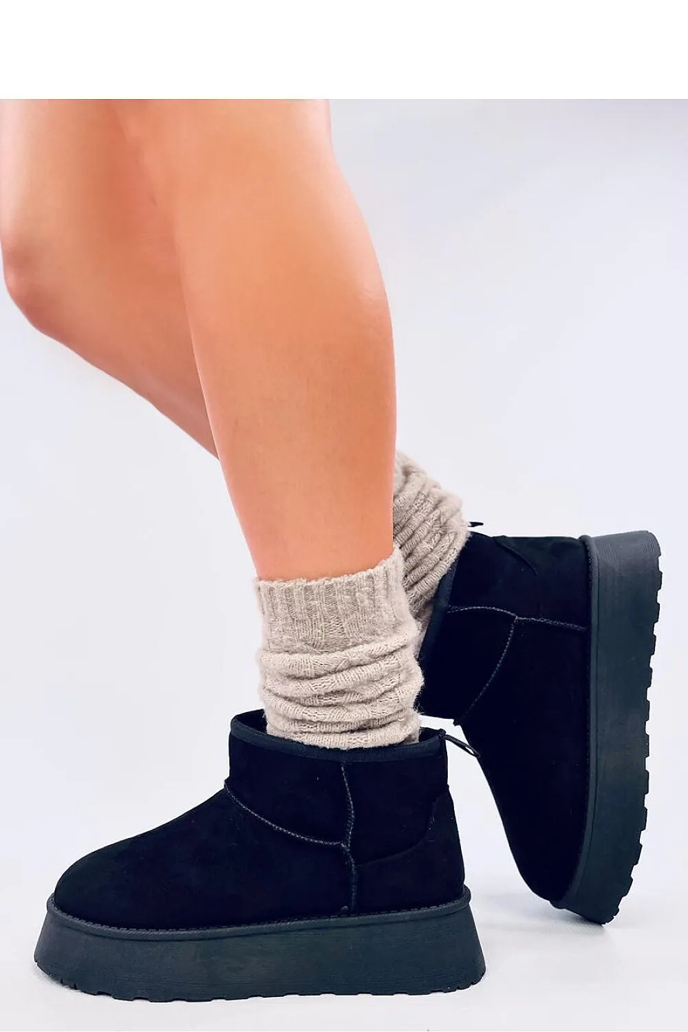 Snow boots