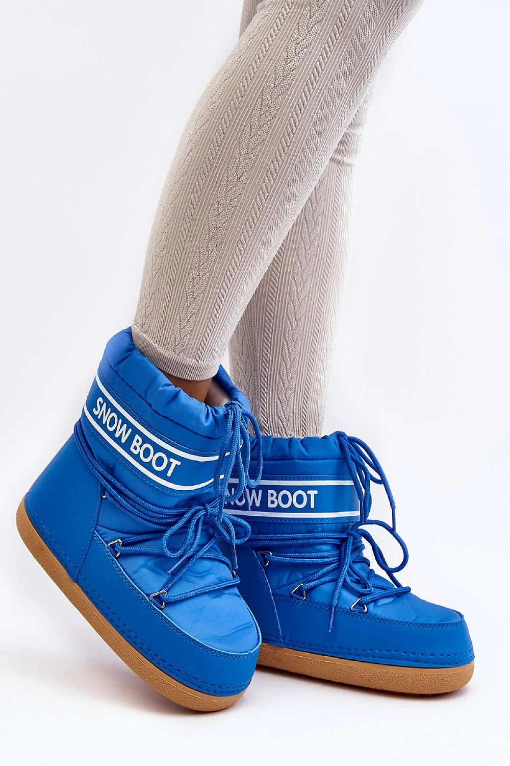 Snow boots