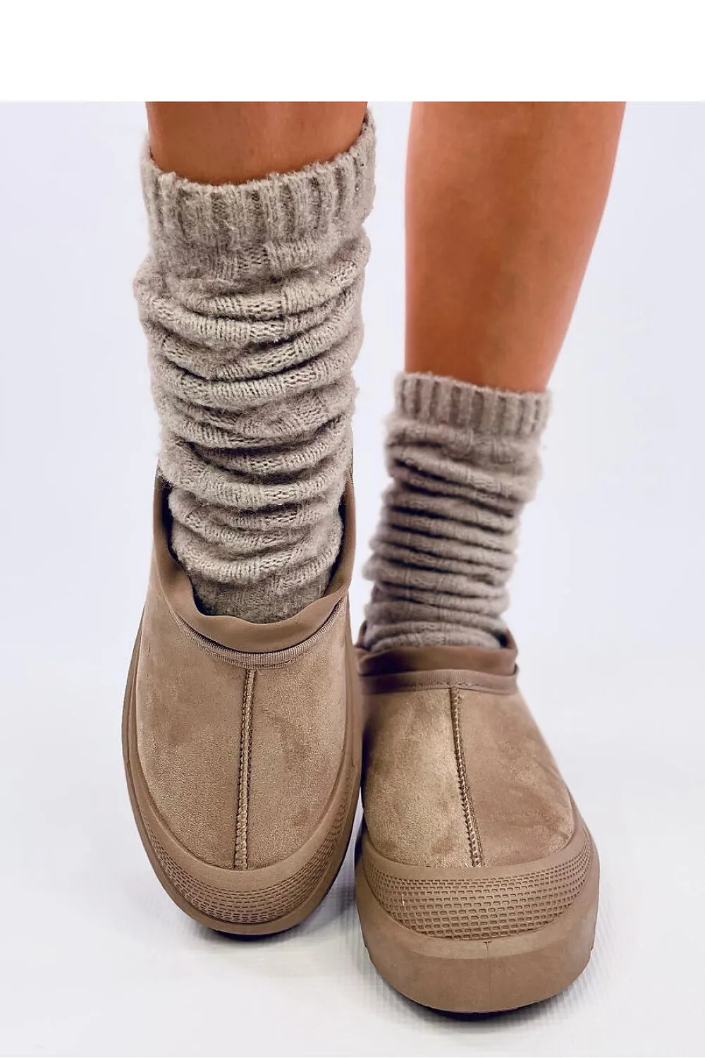 Snow boots