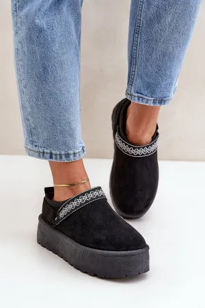 Snow boots