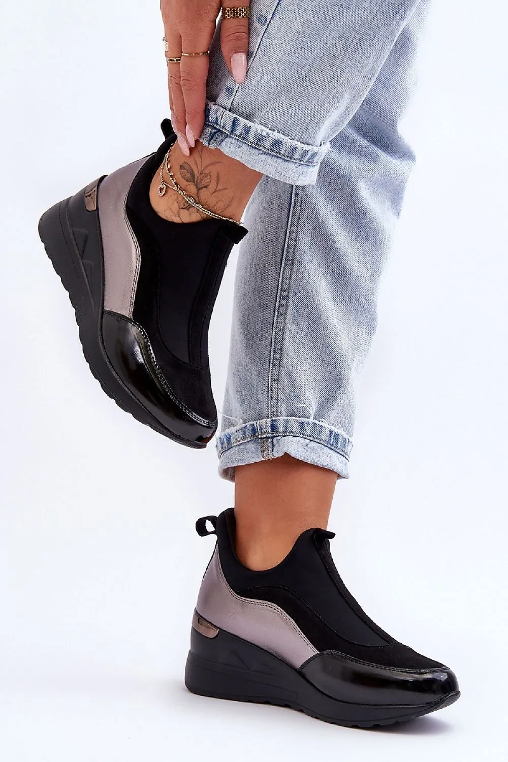 Sport Shoes