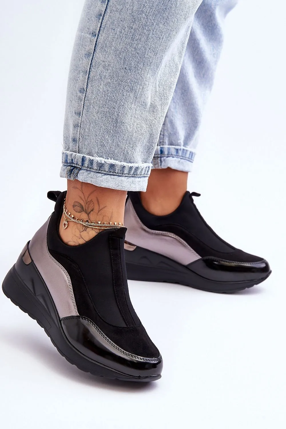 Sport Shoes