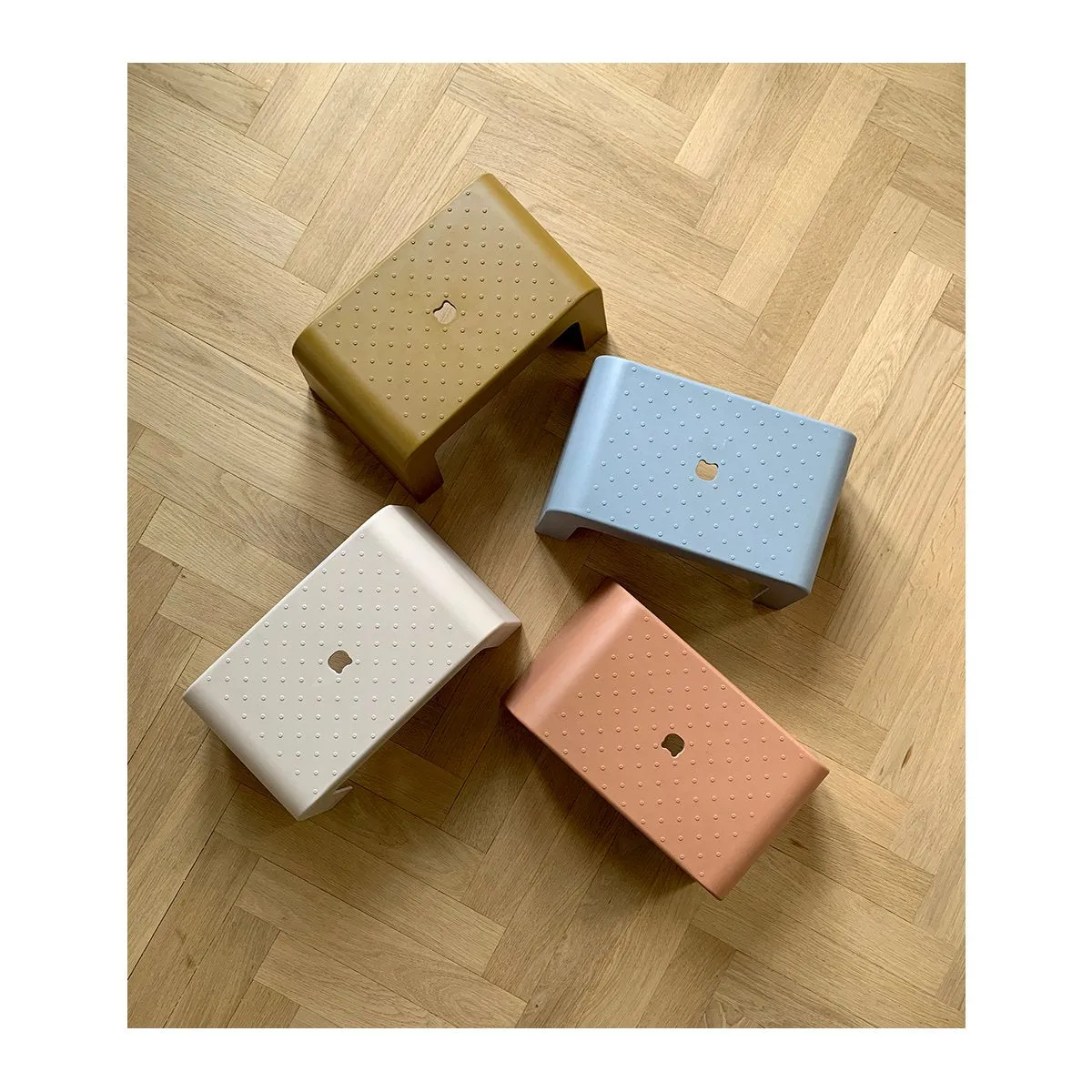 Ulla Step Stool - Sandy