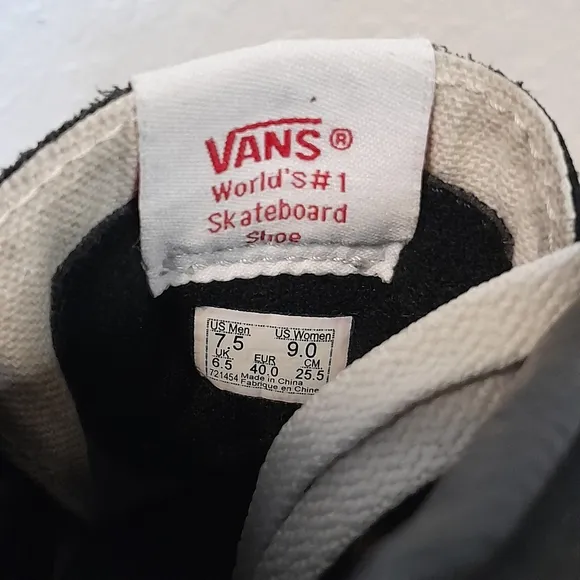 VANS Men Classic Old Skool High Top Black &amp; White Lace Up Skater Shoes