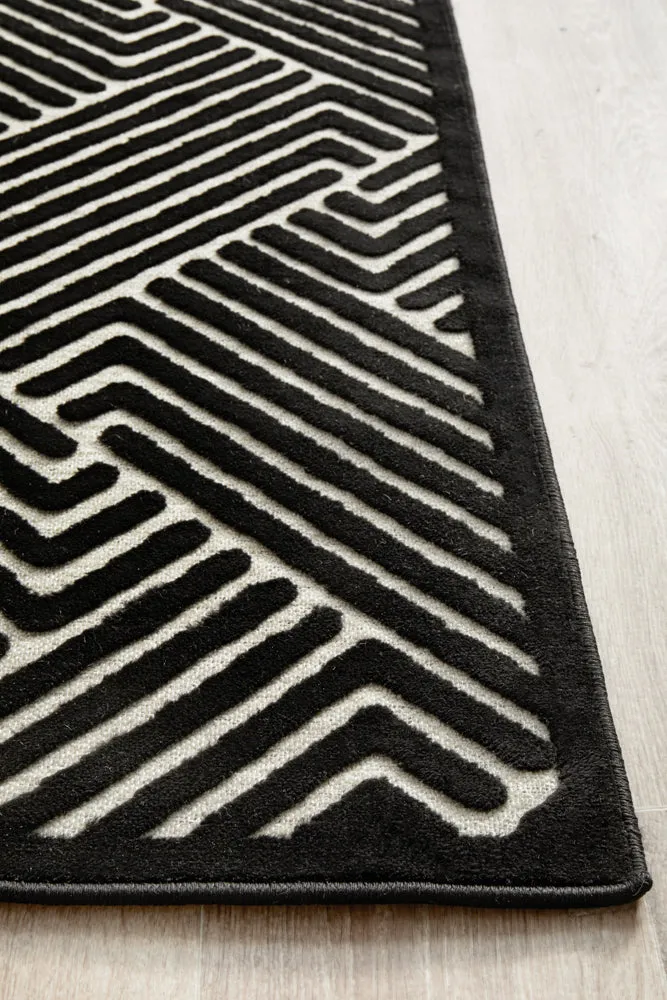 York Cindy Black & Gold Runner Rug